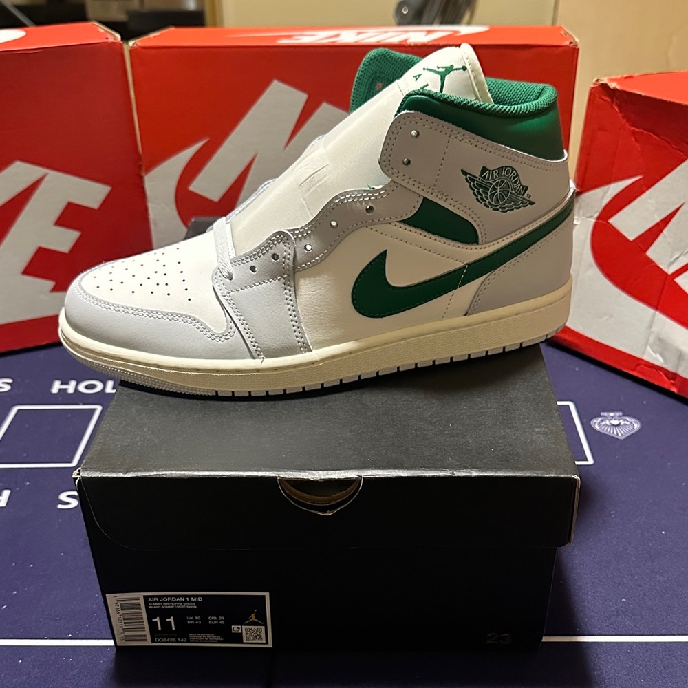 Nike Air Jordan 1 Mid - White and Green Accents